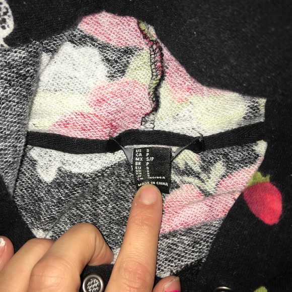 rose crop long sleeve shirt - Picture 2 of 2